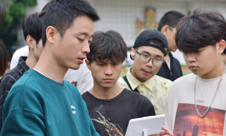 无人机及其工程应用课程封面