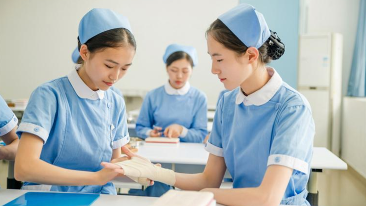 外科护理课程封面